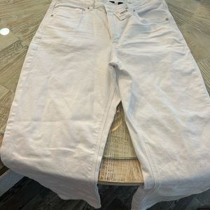 New with tags American Eagle women’s Mom Jean stretch size 12